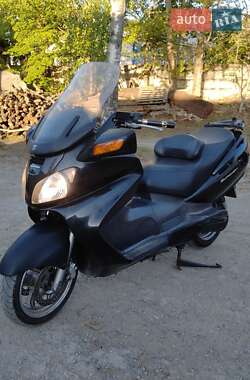 Макси-скутер Suzuki Burgman AN 650 2004 в Шпикове