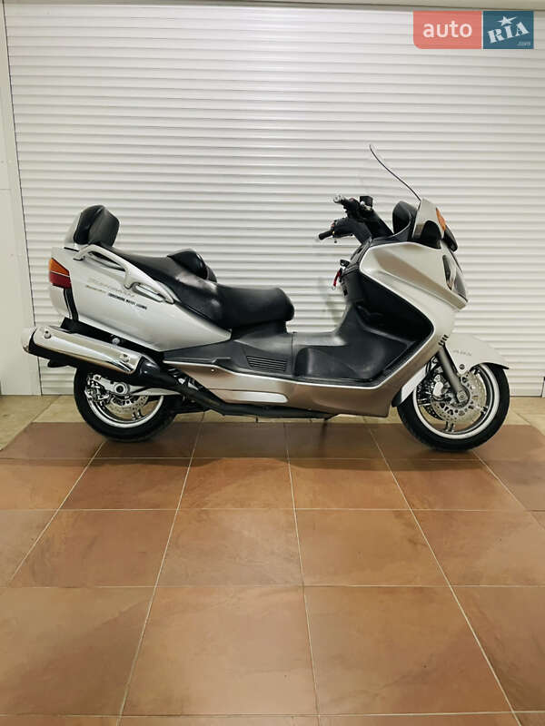 Suzuki Burgman AN 650 2005