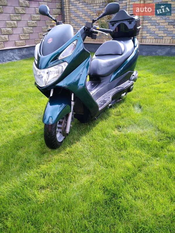 Максі-скутер Suzuki Burgman 2007 в Сарнах
