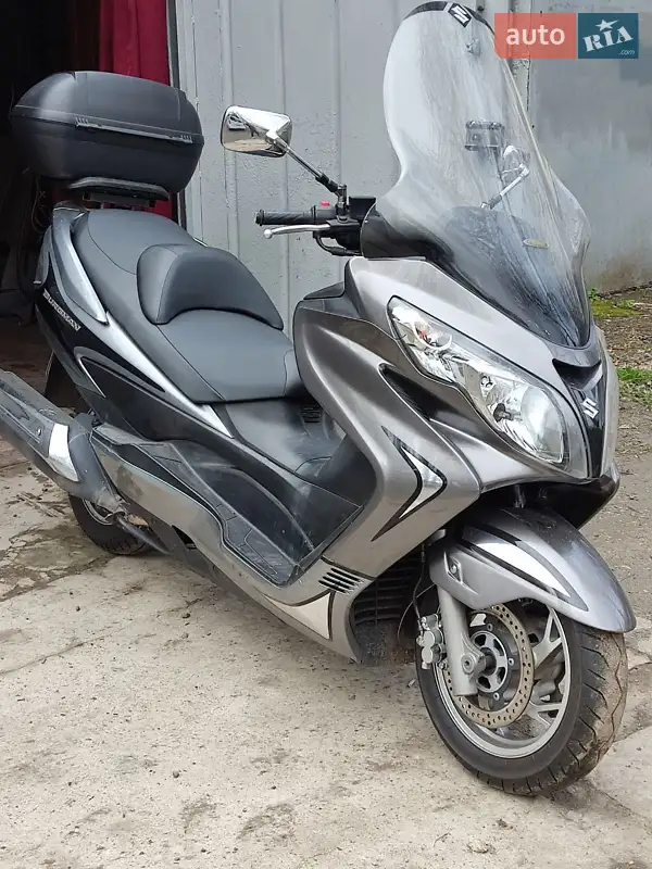 Suzuki Burgman 2008