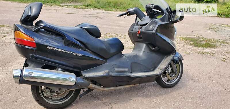 Макси-скутер Suzuki Burgman 2003 в Чернигове