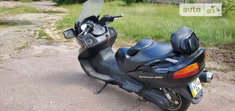 Макси-скутер Suzuki Burgman 2003 в Чернигове