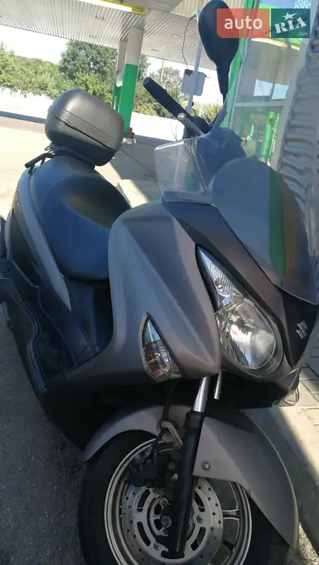 Suzuki Burgman 2016