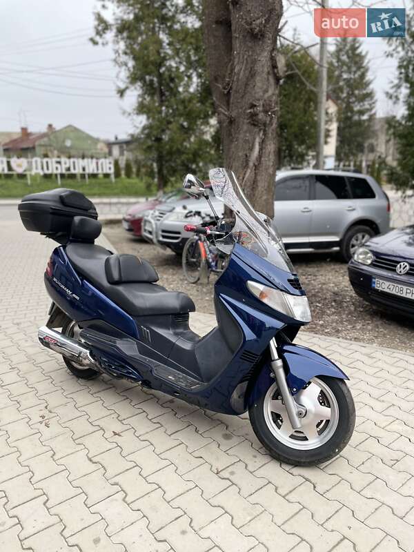 Макси-скутер Suzuki Burgman 2002 в Самборе