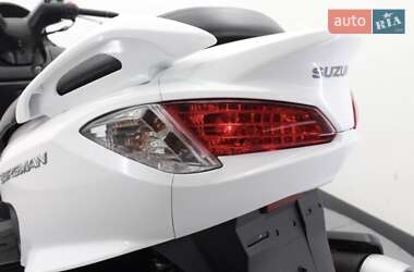 Макси-скутер Suzuki Burgman 2016 в 