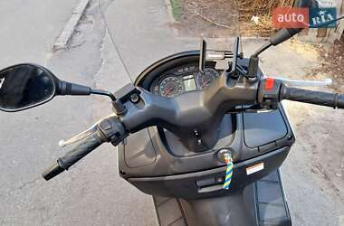 Макси-скутер Suzuki Burgman 2016 в 