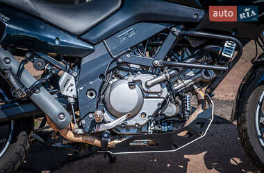 Мотоцикл Многоцелевой (All-round) Suzuki DL 650 2006 в 