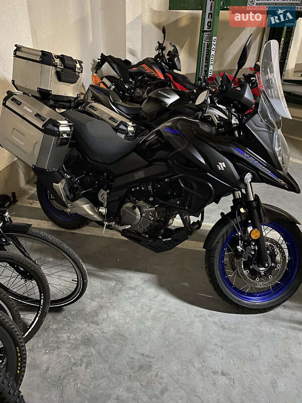Мотоцикл Туризм Suzuki DL 650 2023 в Киеве