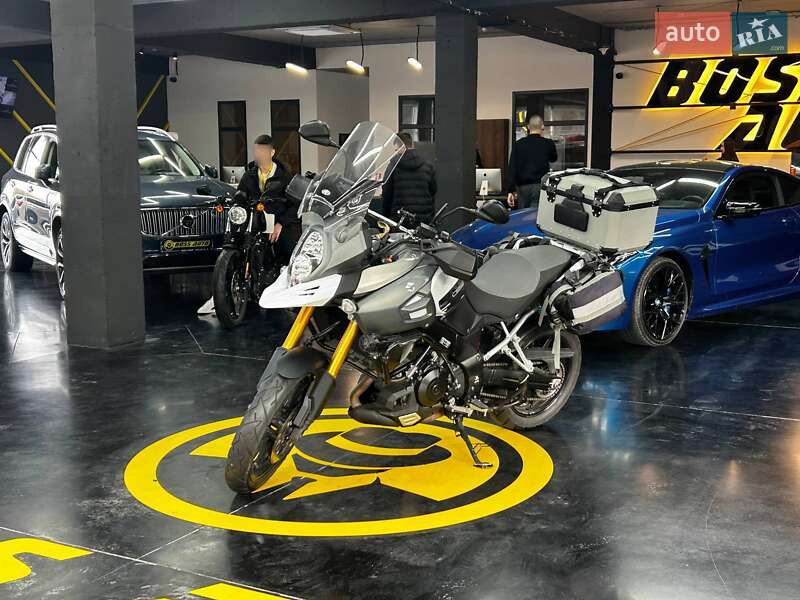 Мотоцикл Туризм Suzuki DL 650 2016 в Черновцах фото 3 Мотоцикл Туризм Suzuki DL 650 2016 в Черновцах