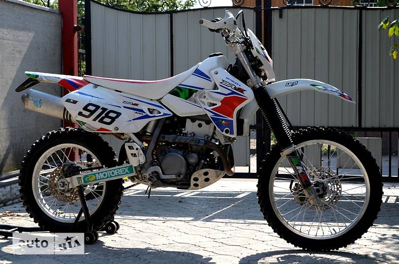 Мотоцикл Внедорожный (Enduro) Suzuki DR-Z 400 2002 в Ровно