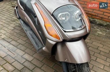 Макси-скутер Suzuki Gemma 250 2010 в Чернигове