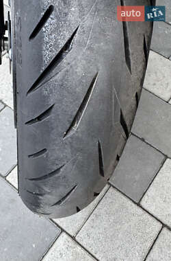 Спортбайк Suzuki Gixxer 250 2020 в  фото 12 Спортбайк Suzuki Gixxer 250 2020 в