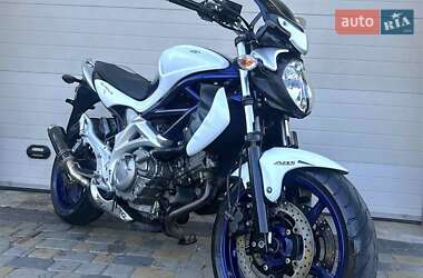 Мотоцикл Многоцелевой (All-round) Suzuki Gladius 400 2010 в Луцке