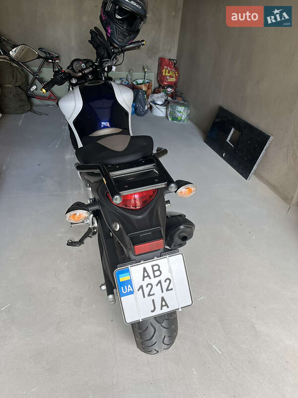 Мотоцикл Без обтекателей (Naked bike) Suzuki Gladius 400 2009 в Виннице
