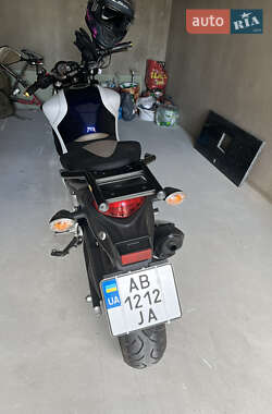 Мотоцикл Без обтекателей (Naked bike) Suzuki Gladius 400 2009 в 