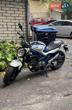 Мотоцикл Без обтекателей (Naked bike) Suzuki Gladius 650 2010 в Днепре
