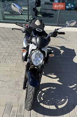 Мотоцикл Без обтекателей (Naked bike) Suzuki Gladius 650 2010 в 