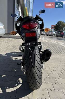 Мотоцикл Без обтекателей (Naked bike) Suzuki Gladius 650 2010 в 