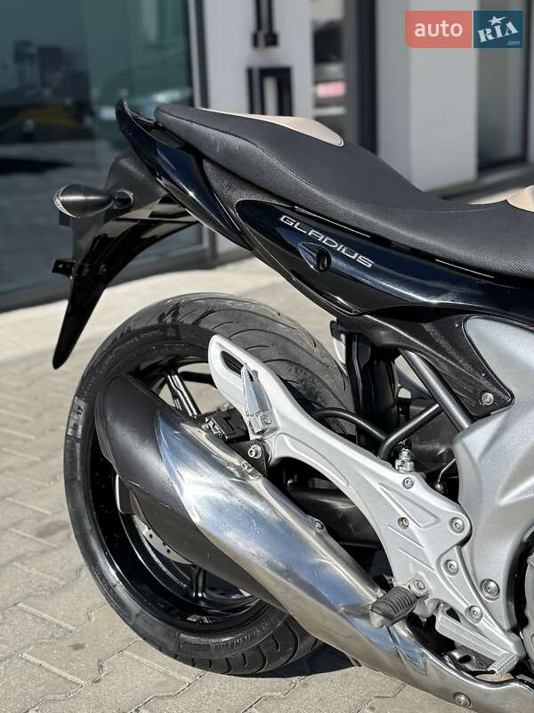 Мотоцикл Без обтекателей (Naked bike) Suzuki Gladius 650 2010 в Ровно фото 16 Мотоцикл Без обтекателей (Naked bike) Suzuki Gladius 650 2010 в Ровно