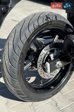 Мотоцикл Без обтекателей (Naked bike) Suzuki Gladius 650 2010 в 