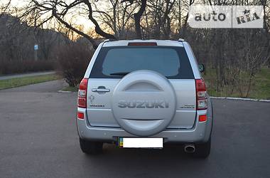 Позашляховик / Кросовер Suzuki Grand Vitara 2007 в 