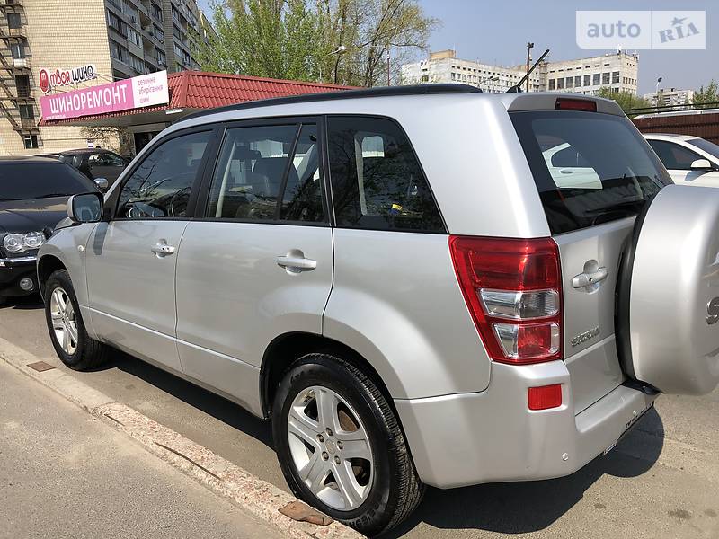 Позашляховик / Кросовер Suzuki Grand Vitara 2006 в Києві
