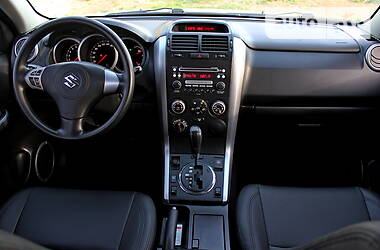 Позашляховик / Кросовер Suzuki Grand Vitara 2008 в 