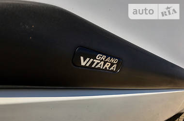 Позашляховик / Кросовер Suzuki Grand Vitara 2010 в 