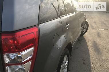 Позашляховик / Кросовер Suzuki Grand Vitara 2006 в 