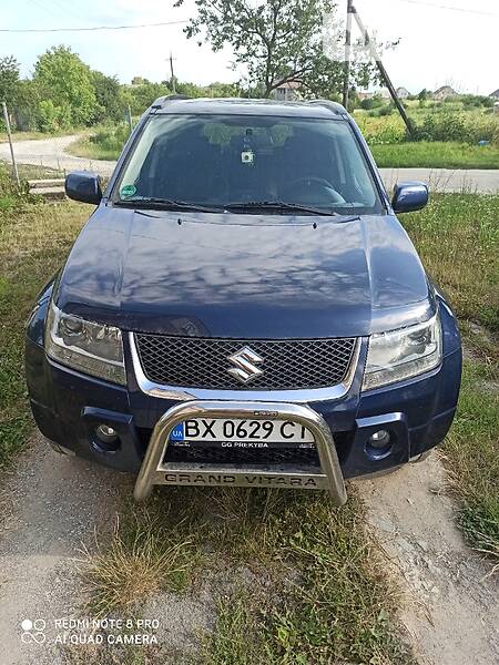 Внедорожник / Кроссовер Suzuki Grand Vitara 2007 в Новой Ушице