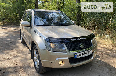 Внедорожник / Кроссовер Suzuki Grand Vitara 2011 в Чернигове