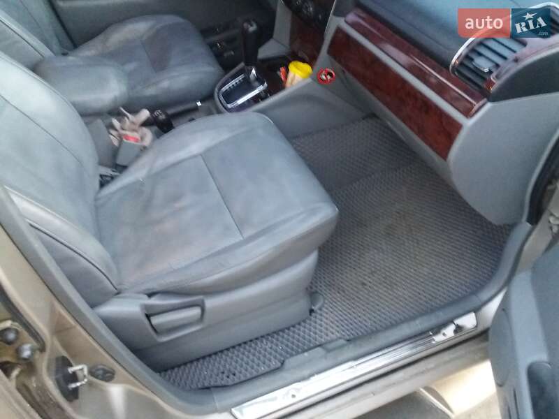 Внедорожник / Кроссовер Suzuki Grand Vitara 2003 в Никополе