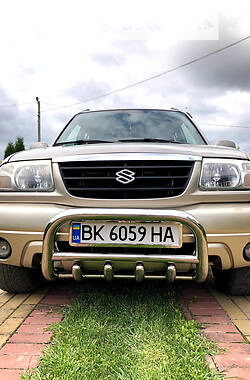 Внедорожник / Кроссовер Suzuki Grand Vitara 2003 в Остроге