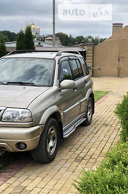 Внедорожник / Кроссовер Suzuki Grand Vitara 2003 в Остроге