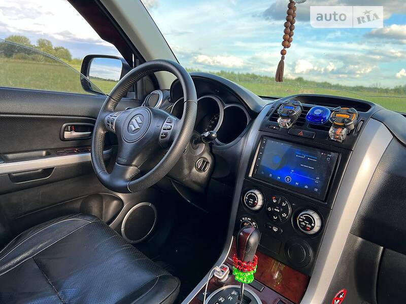 Внедорожник / Кроссовер Suzuki Grand Vitara 2005 в Сарнах