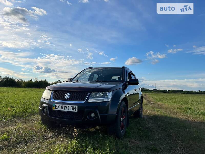Внедорожник / Кроссовер Suzuki Grand Vitara 2005 в Сарнах