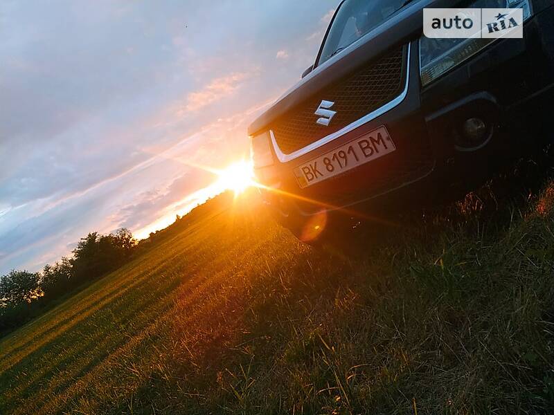 Внедорожник / Кроссовер Suzuki Grand Vitara 2005 в Сарнах