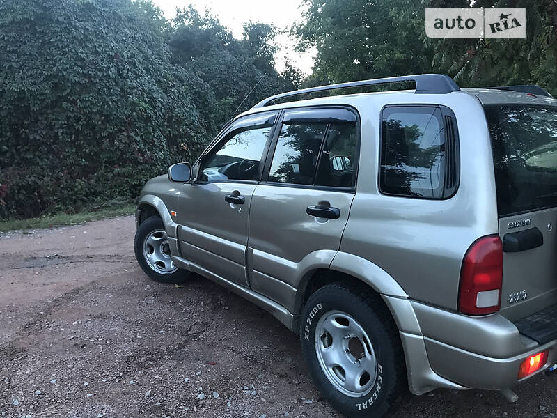 Внедорожник / Кроссовер Suzuki Grand Vitara 2005 в 