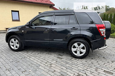 Позашляховик / Кросовер Suzuki Grand Vitara 2008 в 