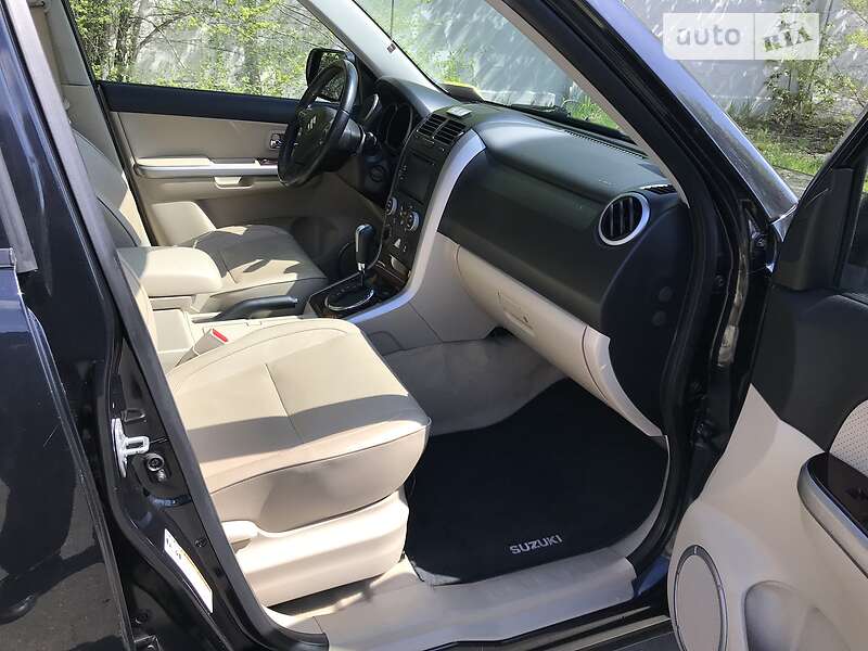 Седан Suzuki Grand Vitara 2012 в Киеве
