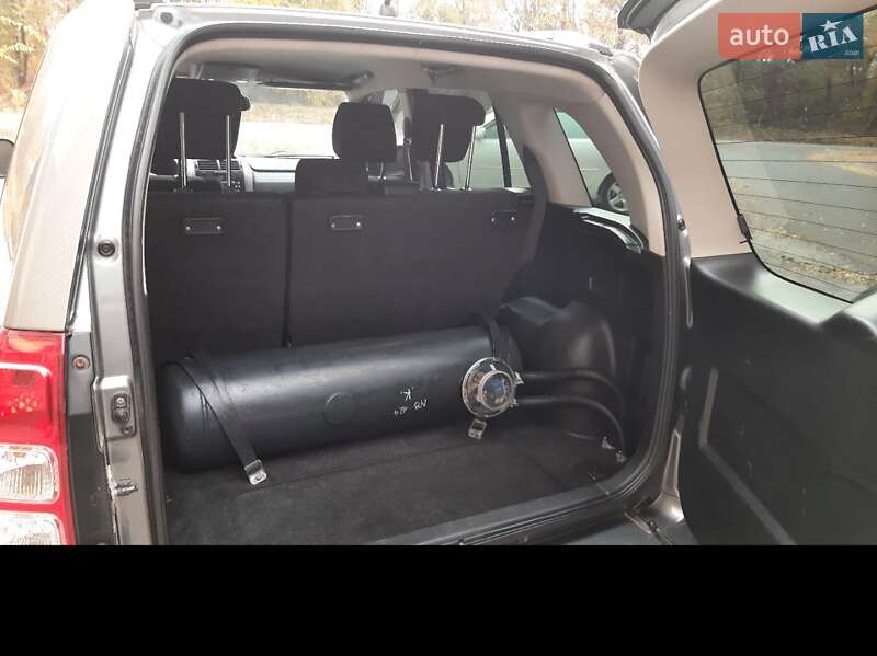 Позашляховик / Кросовер Suzuki Grand Vitara 2006 в Запоріжжі