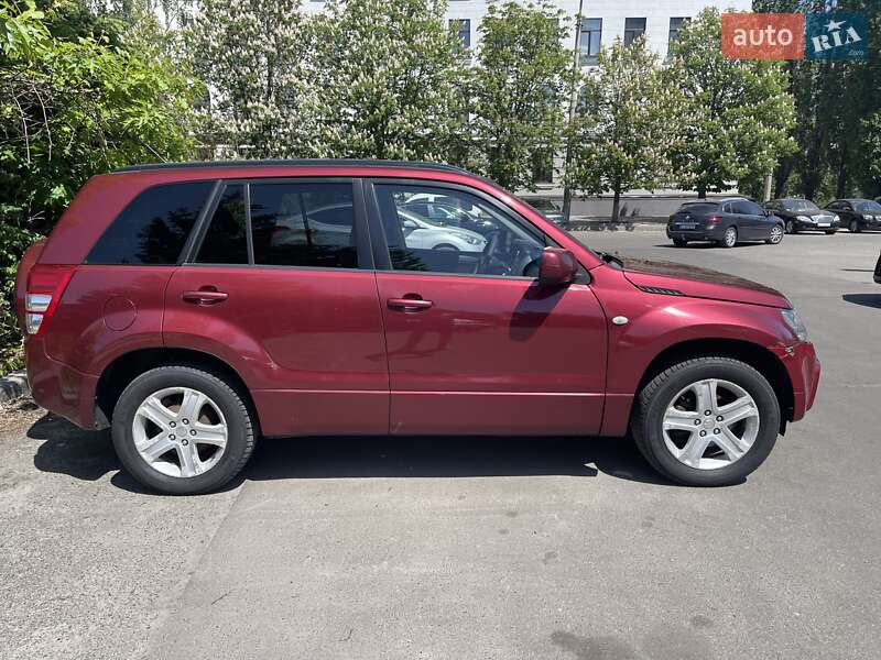 Внедорожник / Кроссовер Suzuki Grand Vitara 2008 в Киеве