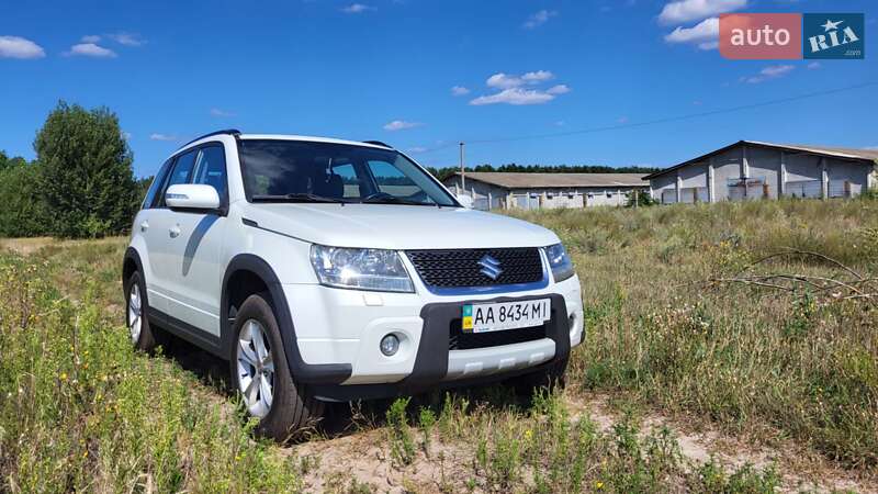 Внедорожник / Кроссовер Suzuki Grand Vitara 2012 в Киеве