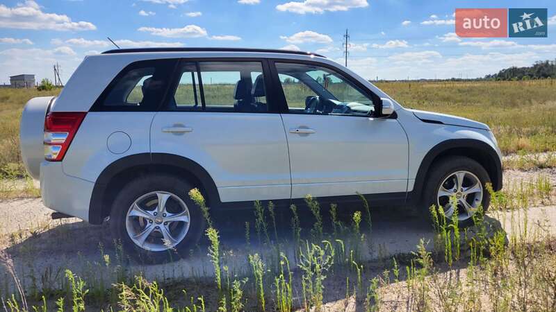 Внедорожник / Кроссовер Suzuki Grand Vitara 2012 в Киеве