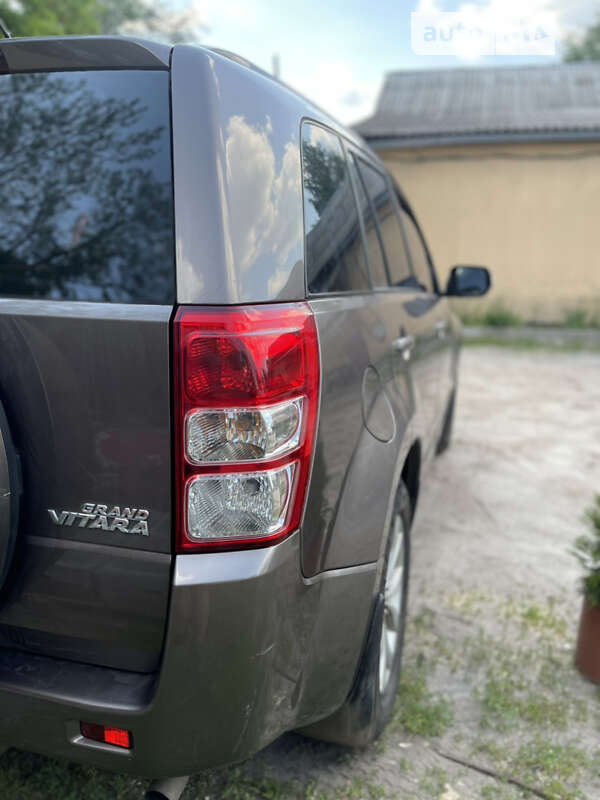 Внедорожник / Кроссовер Suzuki Grand Vitara 2013 в Харькове
