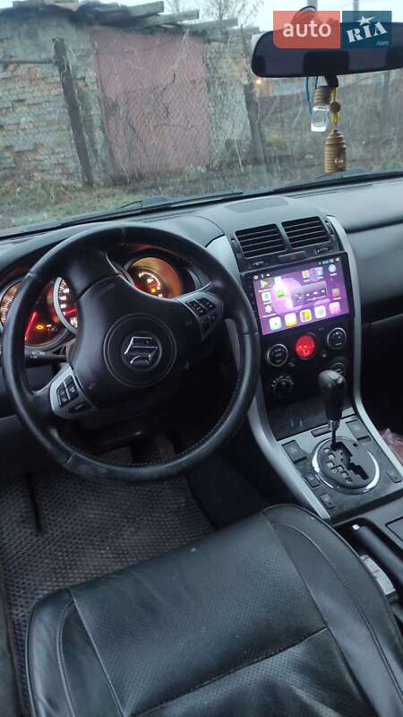Внедорожник / Кроссовер Suzuki Grand Vitara 2010 в Смеле