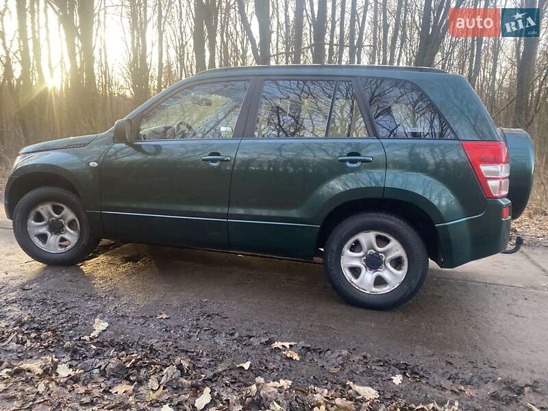 Позашляховик / Кросовер Suzuki Grand Vitara 2007 в Рівному