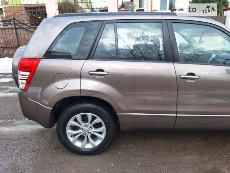 Внедорожник / Кроссовер Suzuki Grand Vitara 2015 в Львове