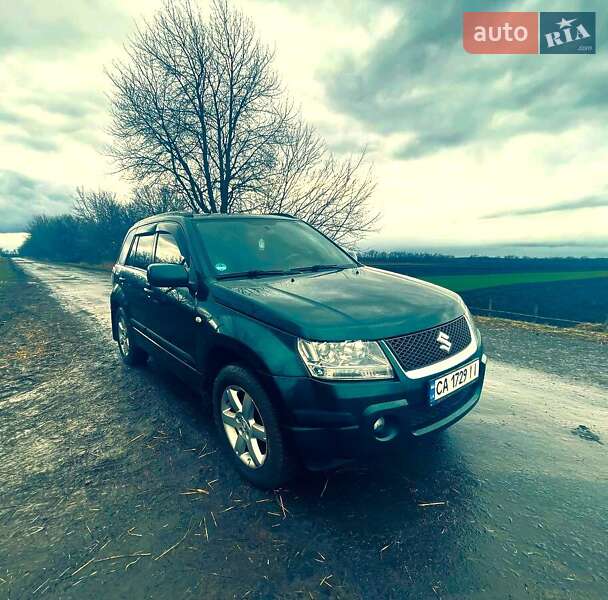 Позашляховик / Кросовер Suzuki Grand Vitara 2008 в Умані