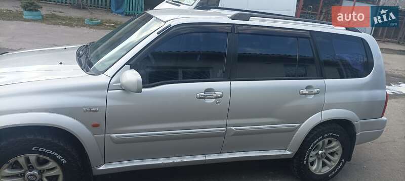 Внедорожник / Кроссовер Suzuki Grand Vitara 2004 в Казатине